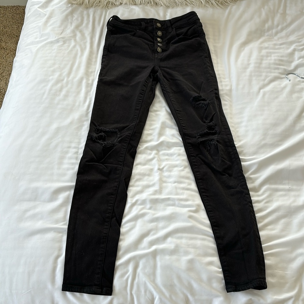 Women’s black skinny jeans